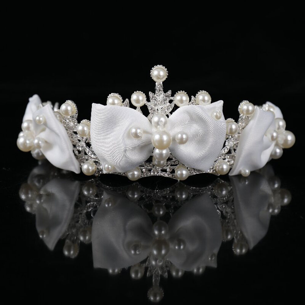 Queen Accessories - ブライダルクラウンクイーンヘッドバンド女性ボウタイヘアアクセサリー真珠の帽子誕生日パーティー大人のセレモニー用