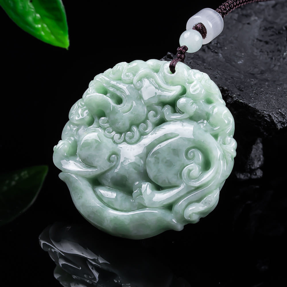 Woman Accessory - 天然ミャンマー翡翠貔貅ペンダントネックレス彫刻お守りファッション本物の翡翠のお守りアクセサリーデザイナーギフト女性のための