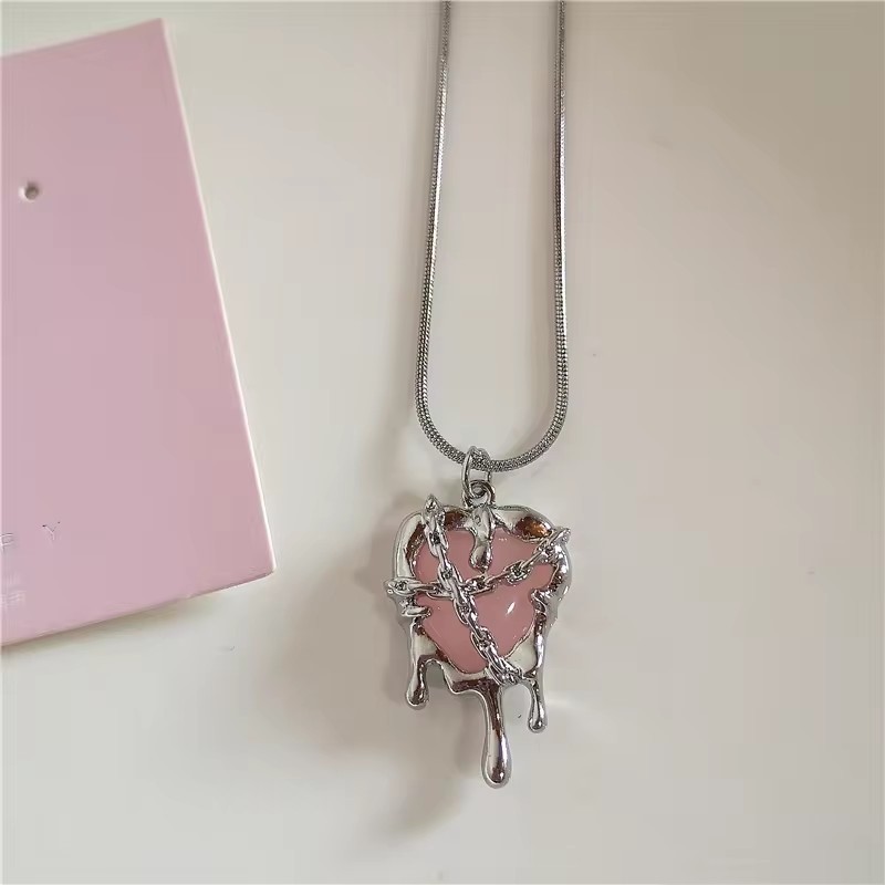 新しいパンクゴシックレッドブラック溶岩ハートペンダントネック - Women'S Emo Accessories のレビューと価格