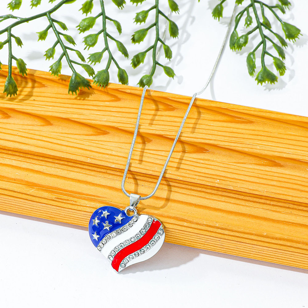 ファッションチャームネックレスアメリカ国旗米国ペンダントクリ - Women'S Accessories Accessorize のレビューと価格