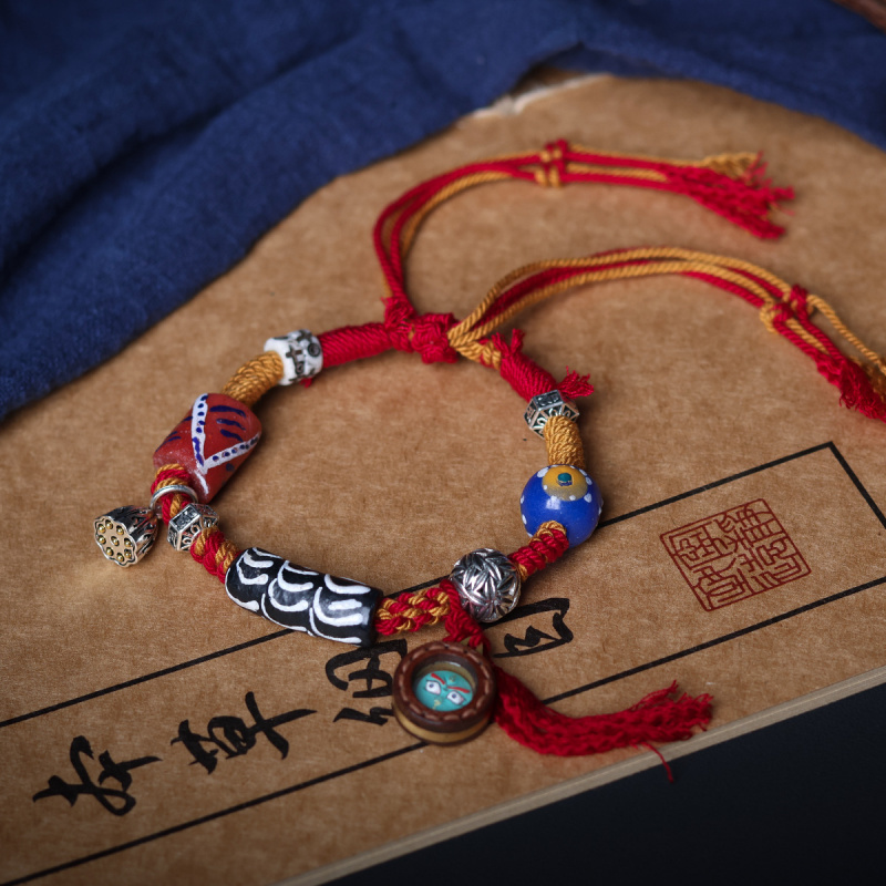 チベットのジュエリー - ネパール製のガラスアクセサリー、牛 - Women Accessories Nepal のレビューと価格